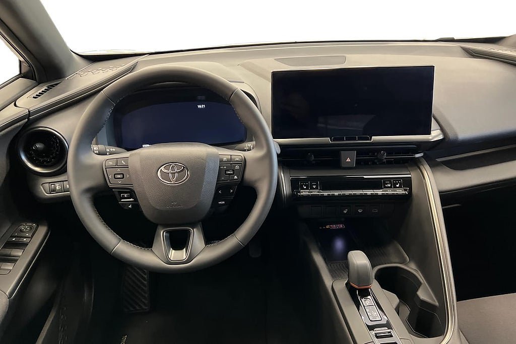 Vehicle Image 11
