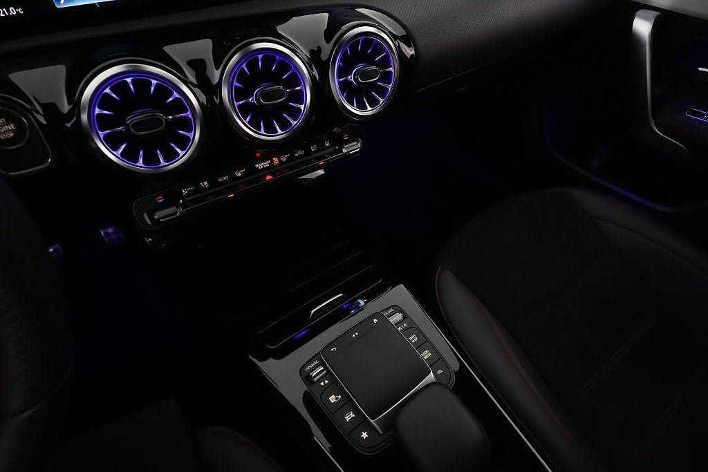 Vehicle Image 23