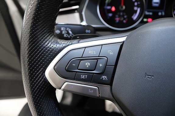 Vehicle Image 29