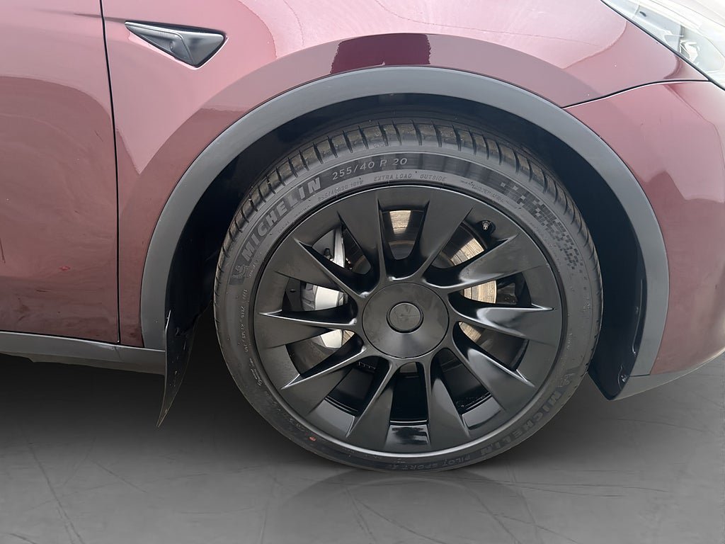 Vehicle Image 32