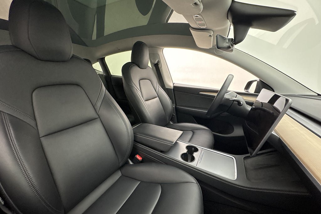 Vehicle Image 36