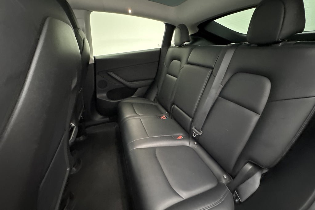 Vehicle Image 37