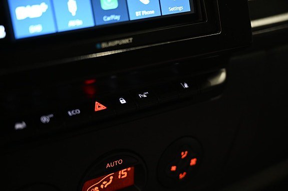 Vehicle Image 28