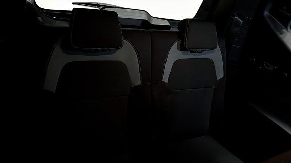 Vehicle Image 11
