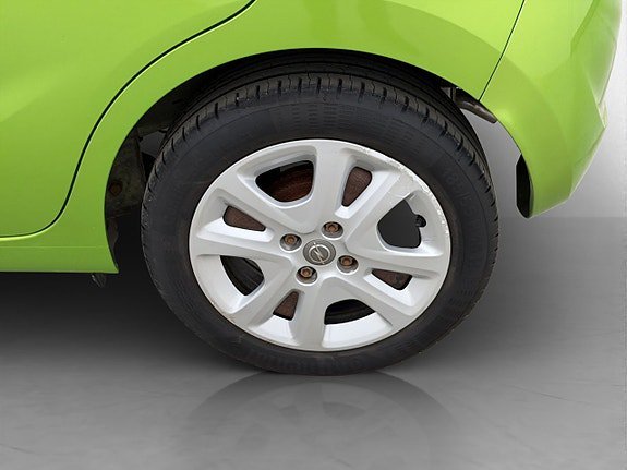 Vehicle Image 23