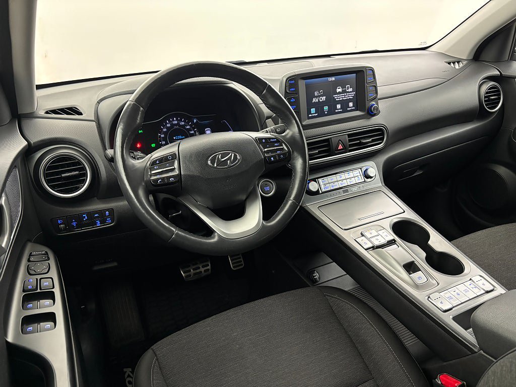 Vehicle Image 17