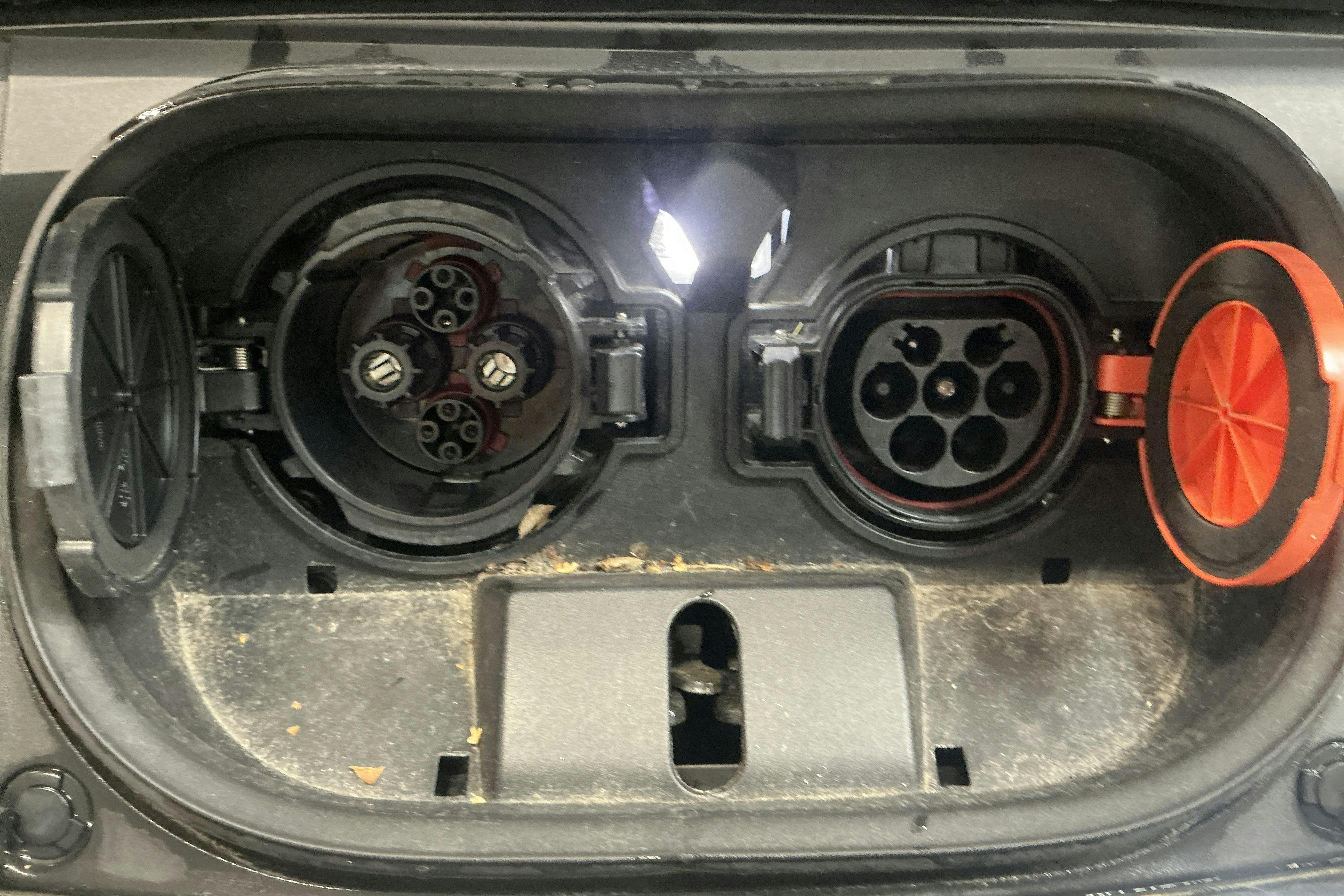Vehicle Image 13