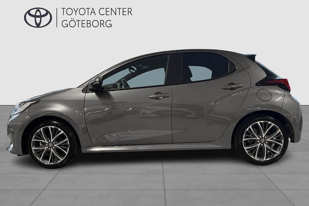 Vehicle Image 4
