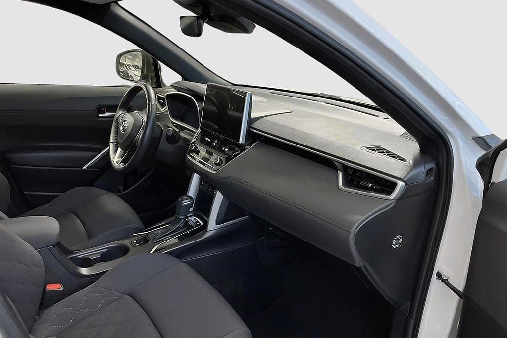 Vehicle Image 9
