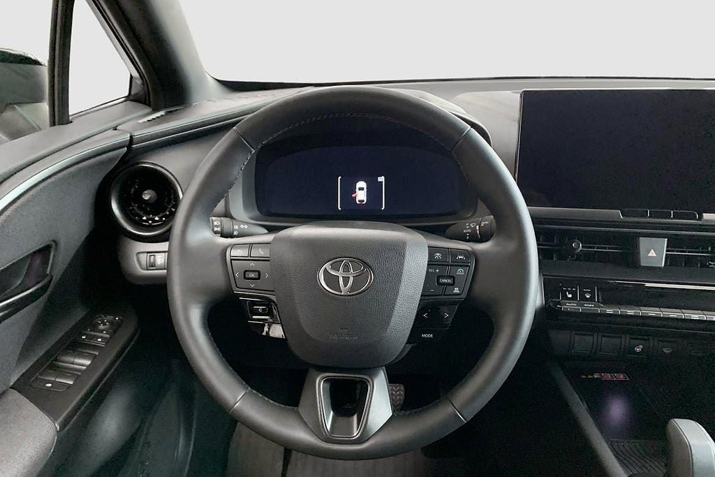Vehicle Image 11
