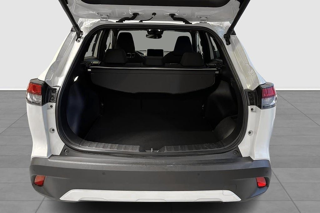 Vehicle Image 13