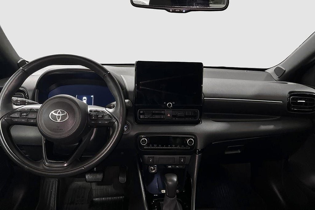 Vehicle Image 10