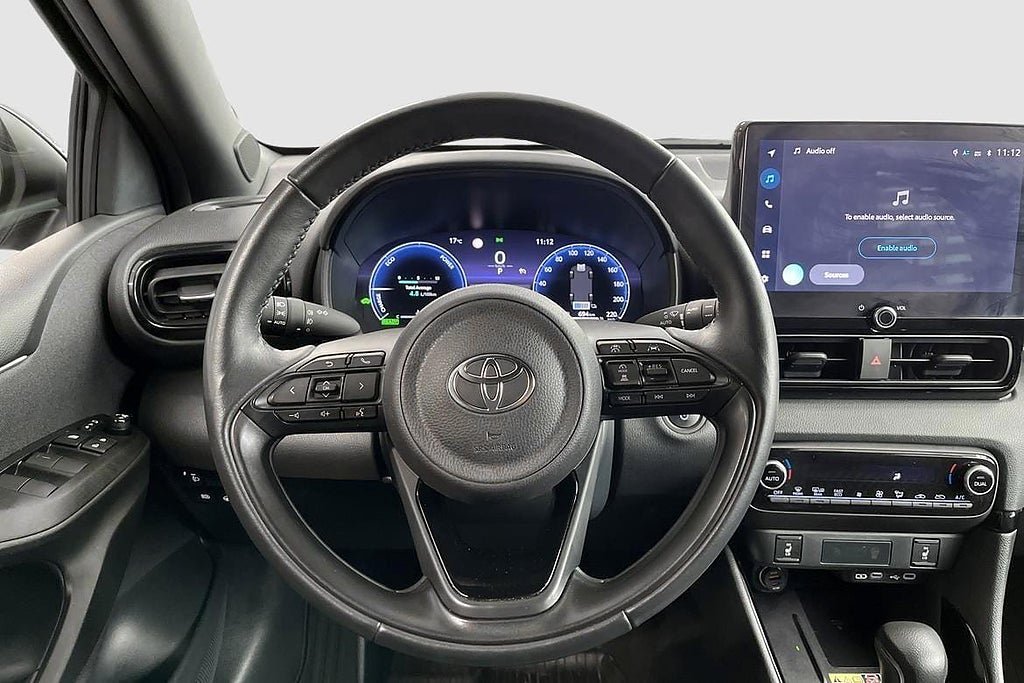 Vehicle Image 11