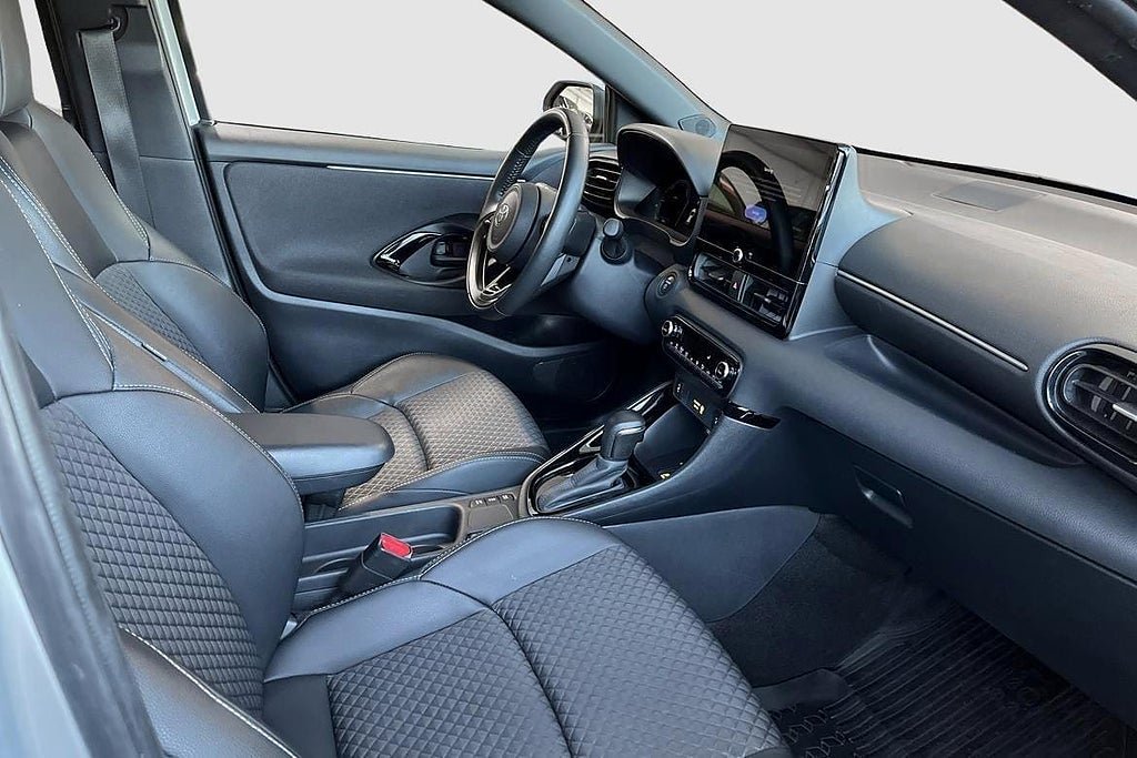 Vehicle Image 8