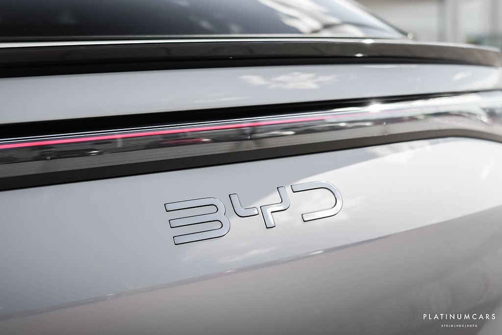 Vehicle Image 21