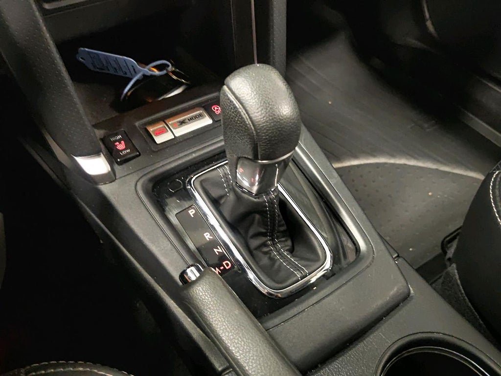 Vehicle Image 17