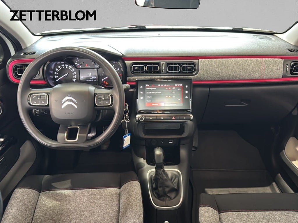 Vehicle Image 10