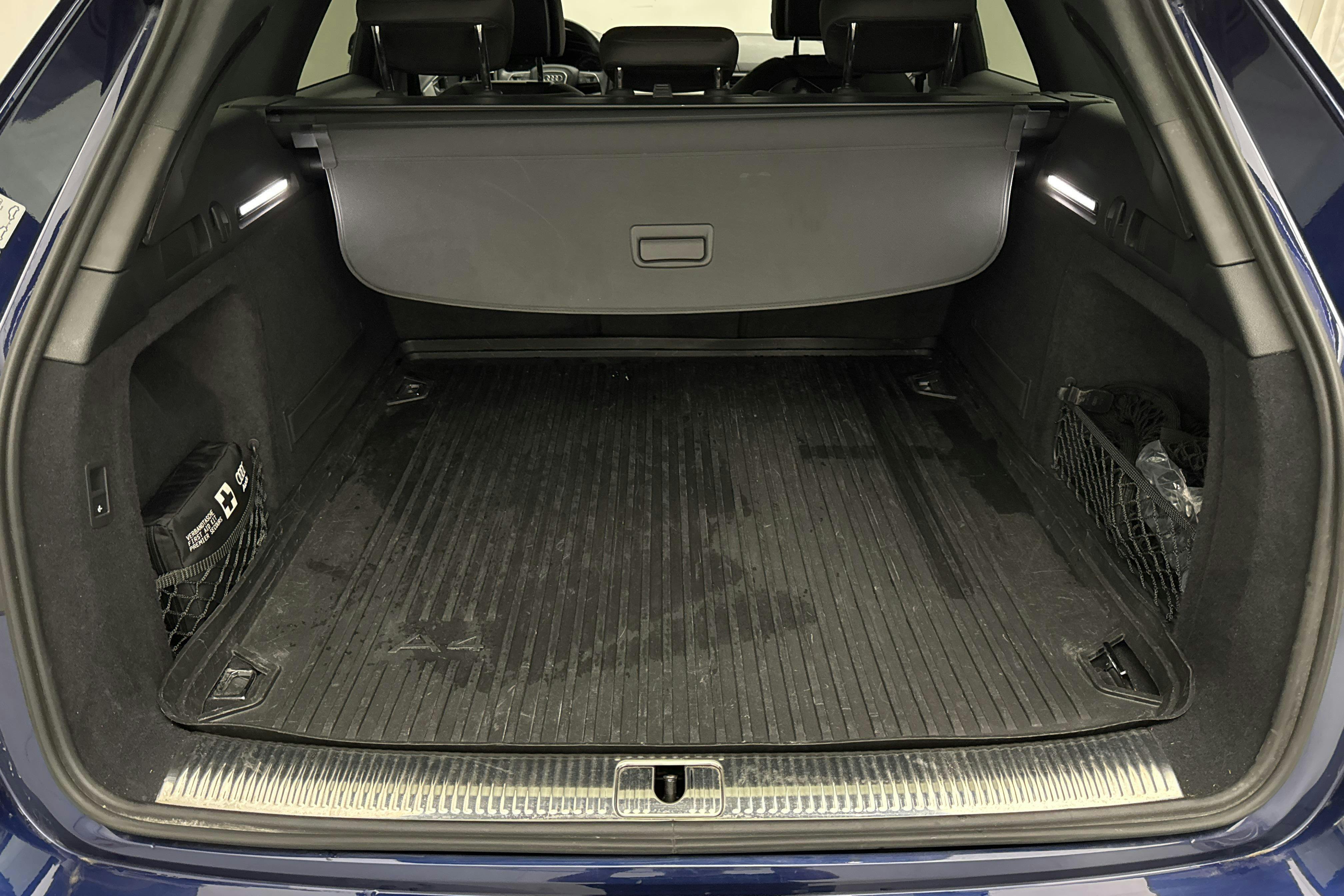 Vehicle Image 9