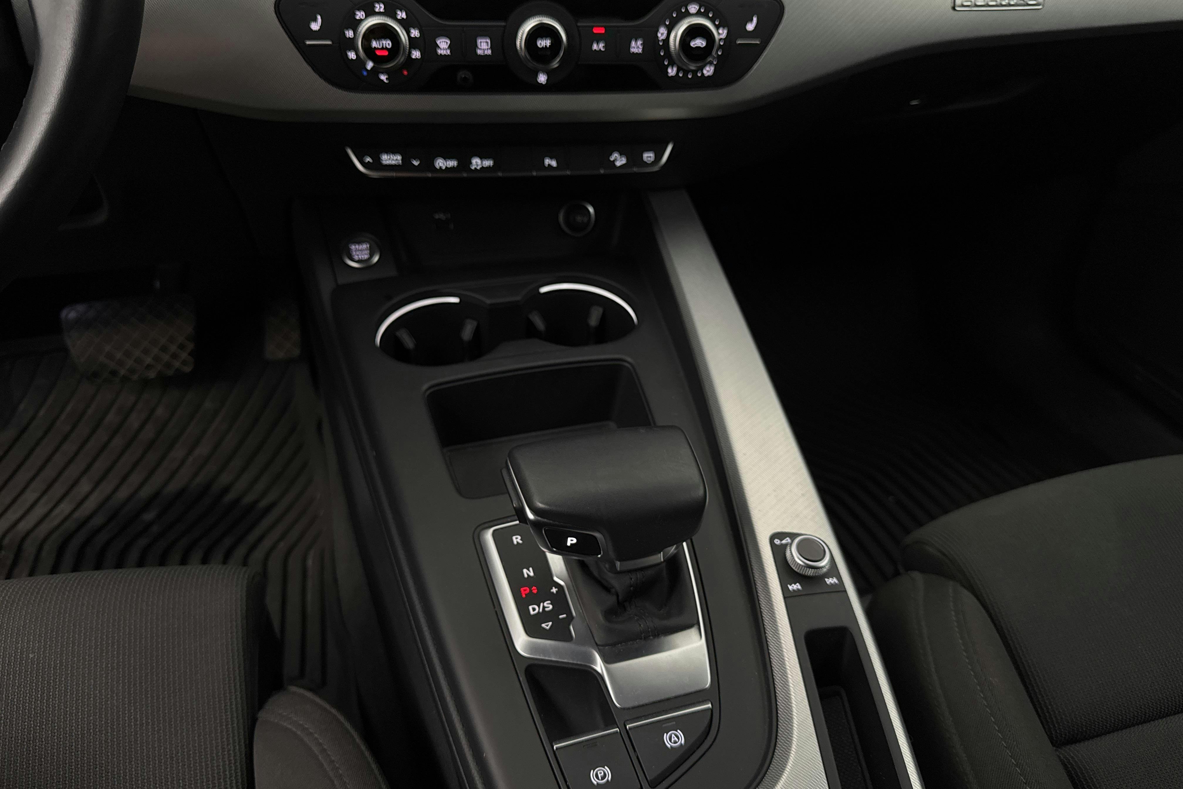Vehicle Image 14