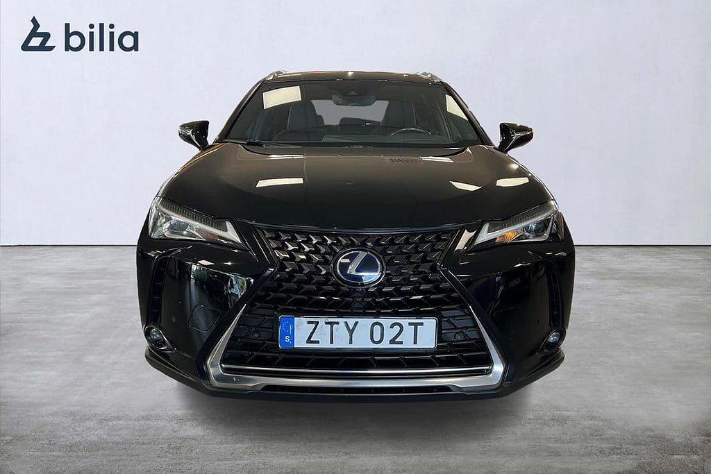 Vehicle Image 6