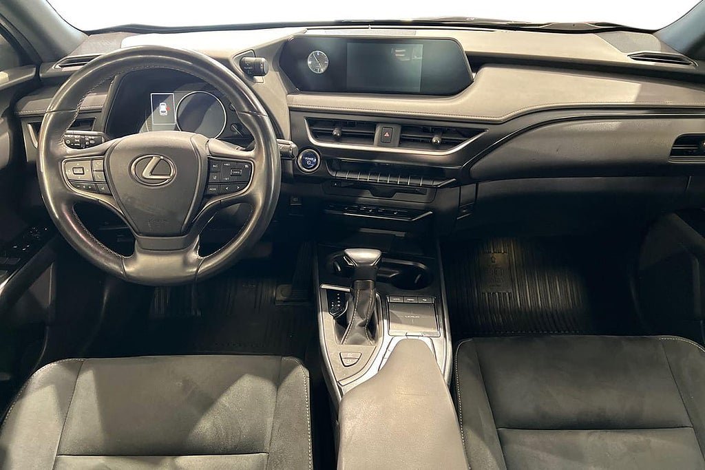 Vehicle Image 10