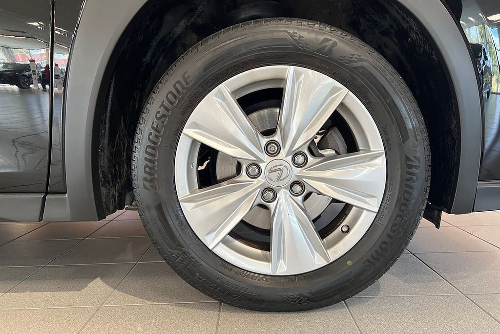 Vehicle Image 17