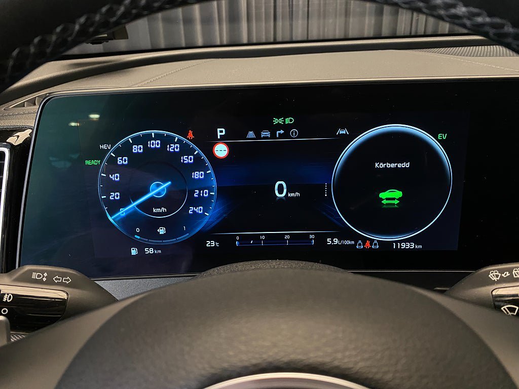 Vehicle Image 11
