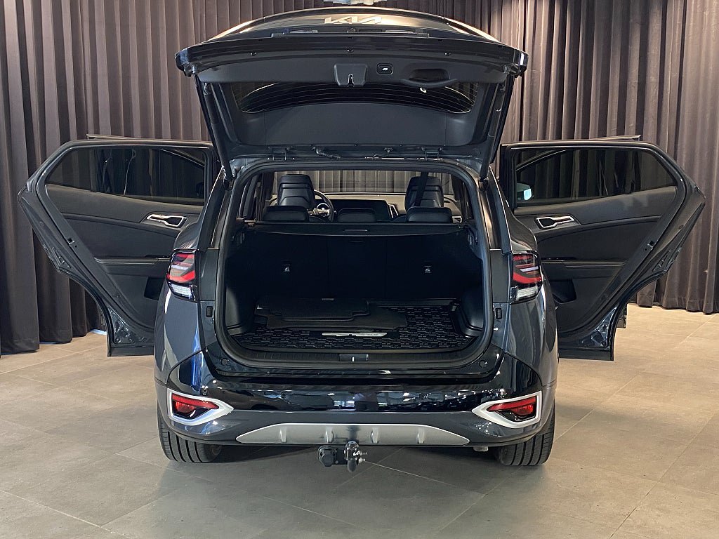 Vehicle Image 32