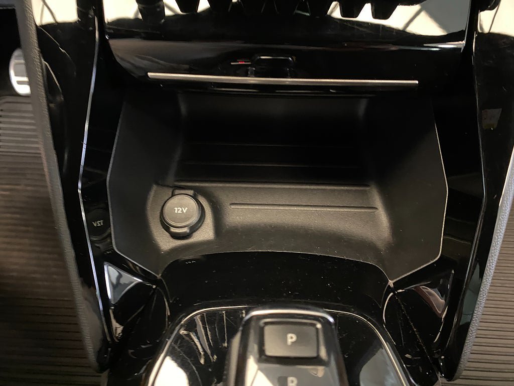 Vehicle Image 37