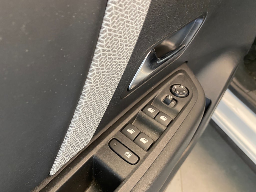 Vehicle Image 41