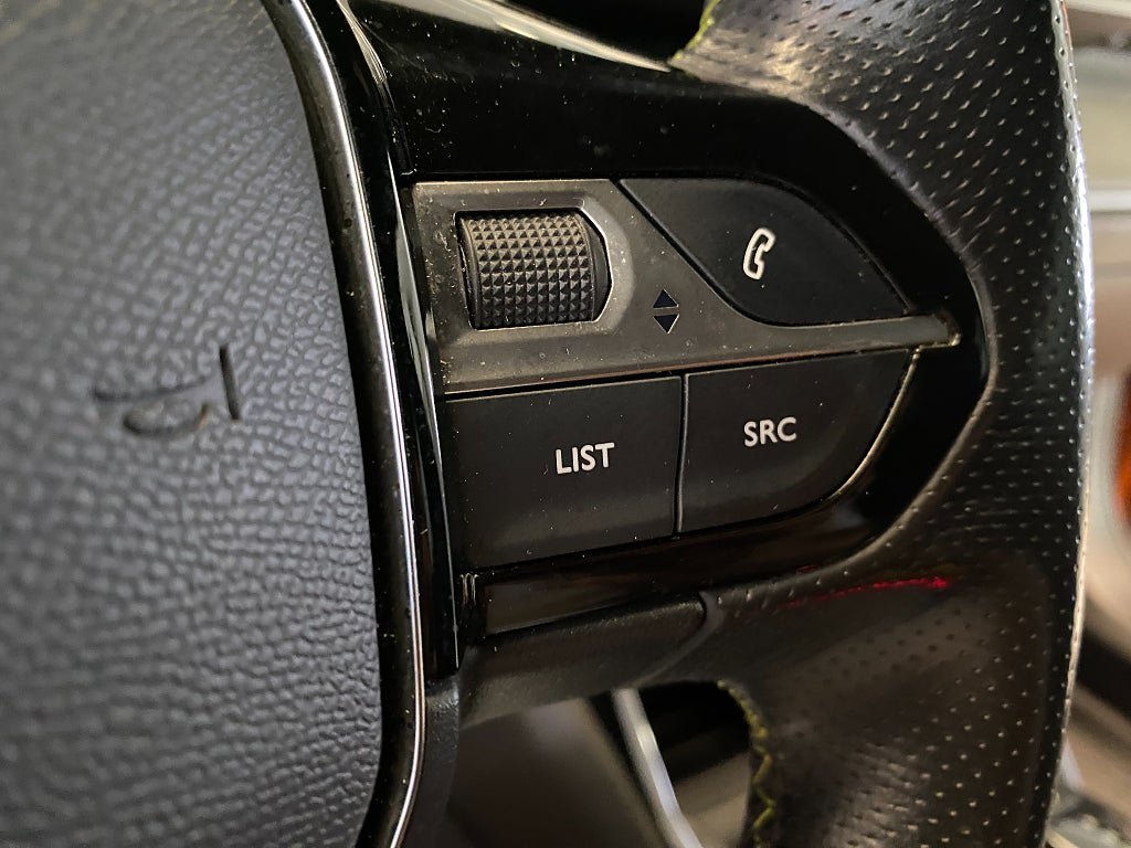 Vehicle Image 42