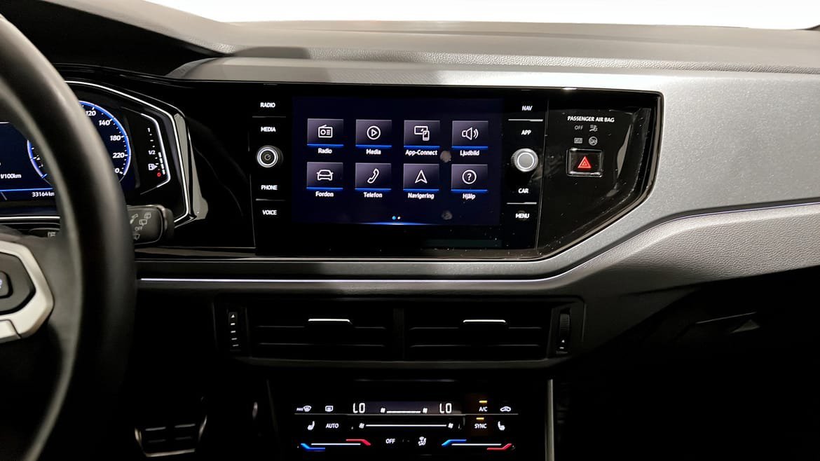 Vehicle Image 9