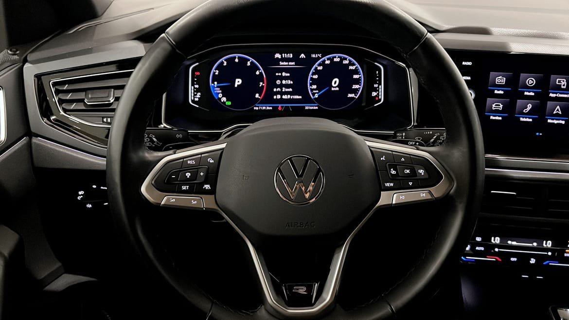 Vehicle Image 18