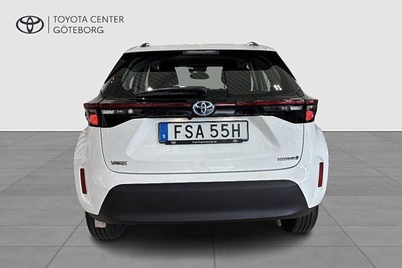 Vehicle Image 6
