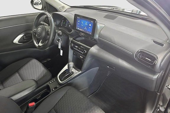 Vehicle Image 7