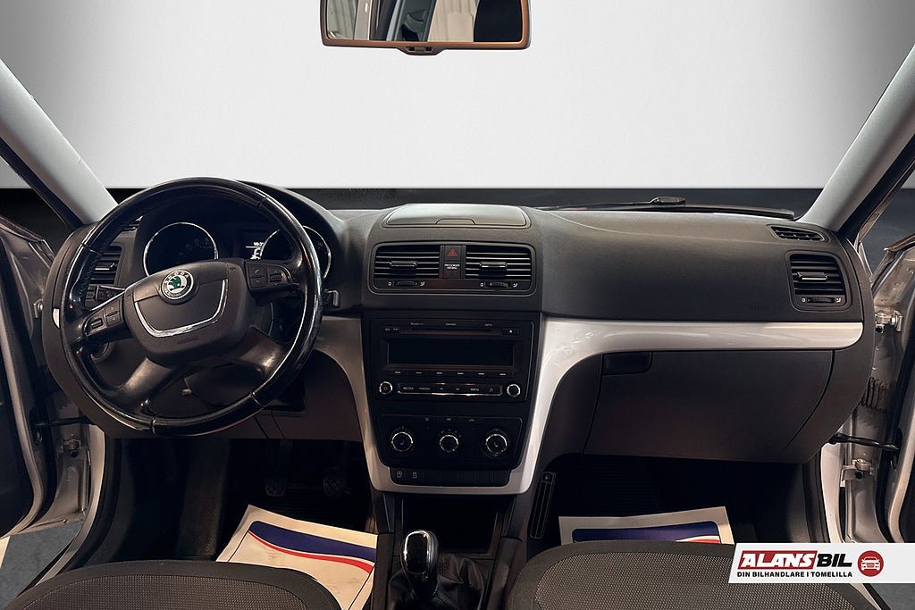 Vehicle Image 10
