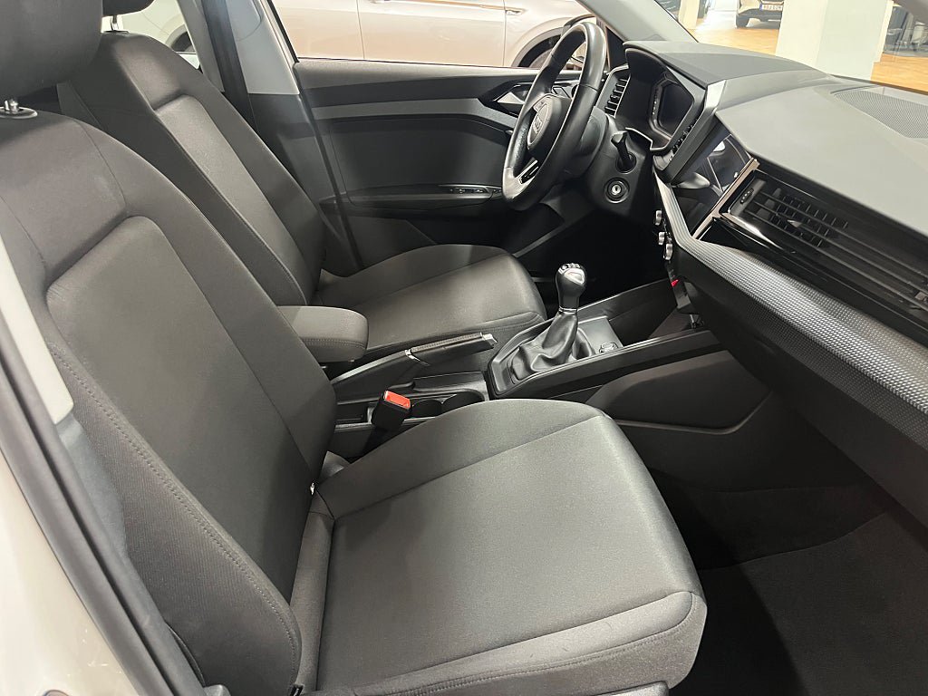 Vehicle Image 22