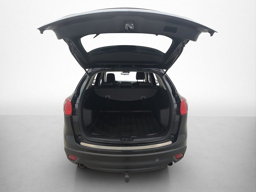 Vehicle Image 9