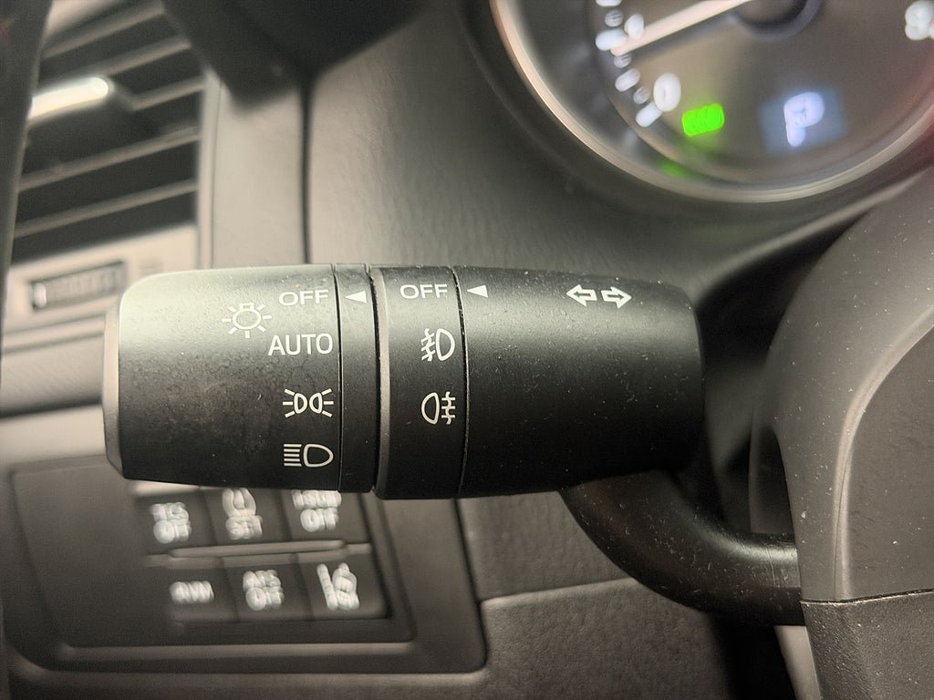 Vehicle Image 28