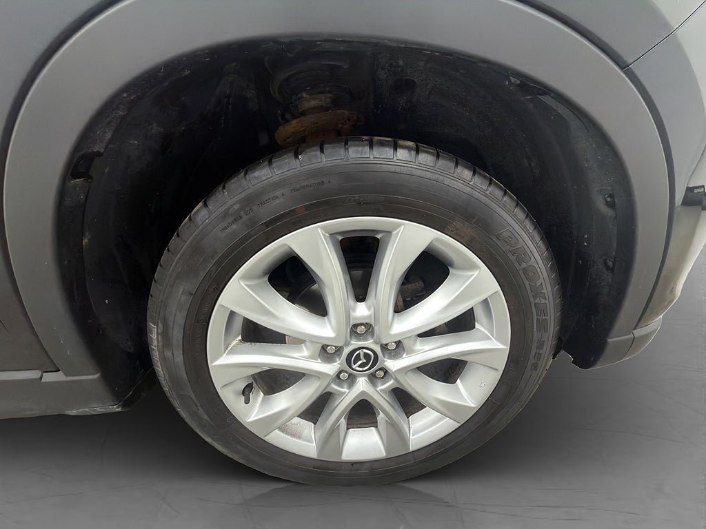 Vehicle Image 32