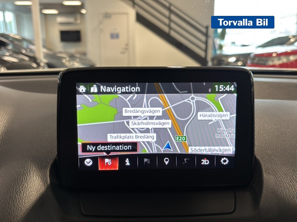 Vehicle Image 12