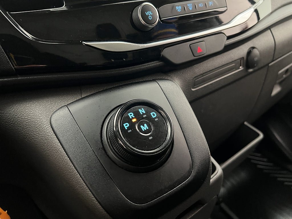 Vehicle Image 28