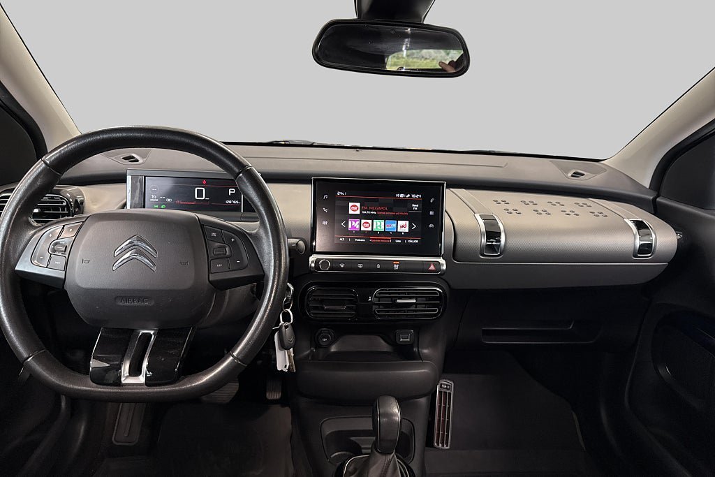Vehicle Image 7
