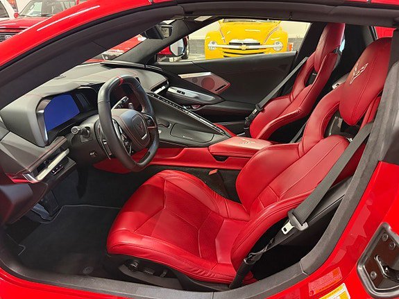Vehicle Image 24