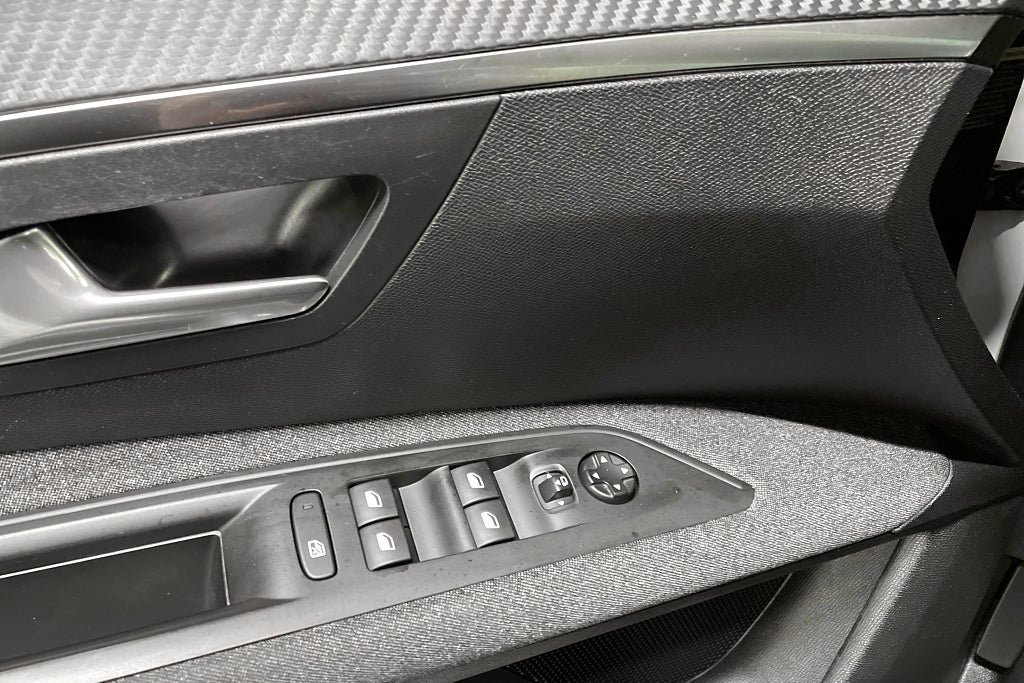 Vehicle Image 26