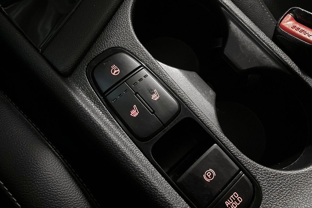 Vehicle Image 24