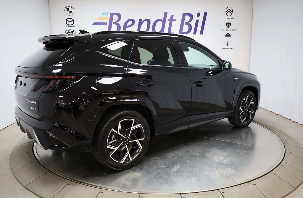 Vehicle Image 13