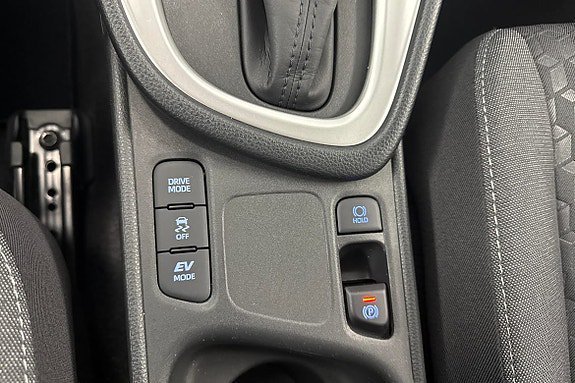 Vehicle Image 15