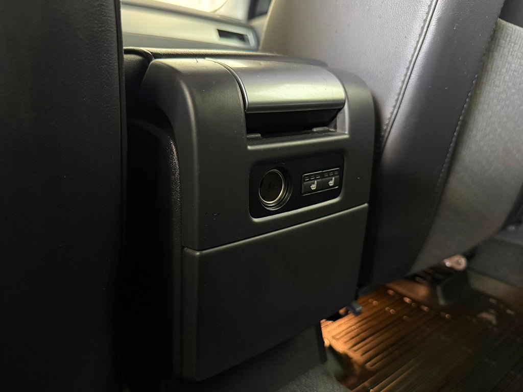Vehicle Image 22