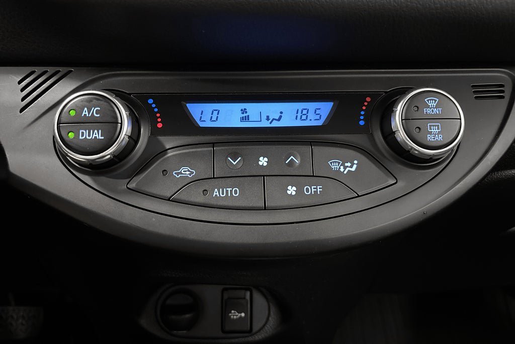 Vehicle Image 19